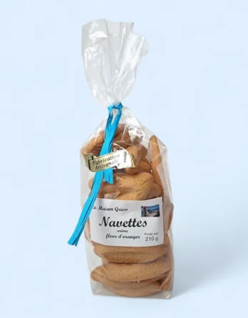 Navettes de Provence traditionnelles parfumées à la fleur d’oranger, biscuit artisanal provençal