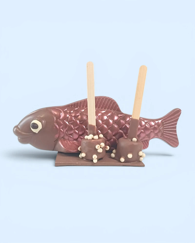 poisson de 25 cm en chocolat au lait de la maison griess à Cadolive pour pâques